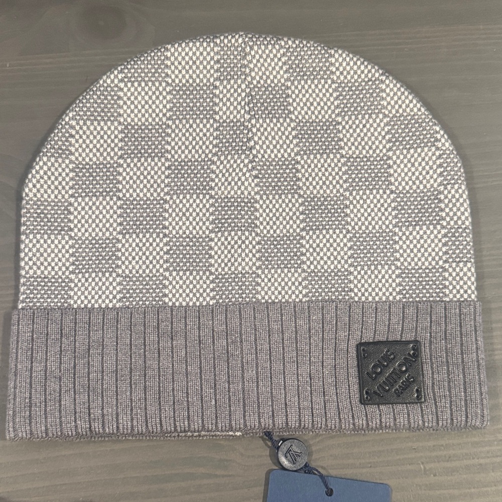 Gently used Checker Knit Beanie in Gray